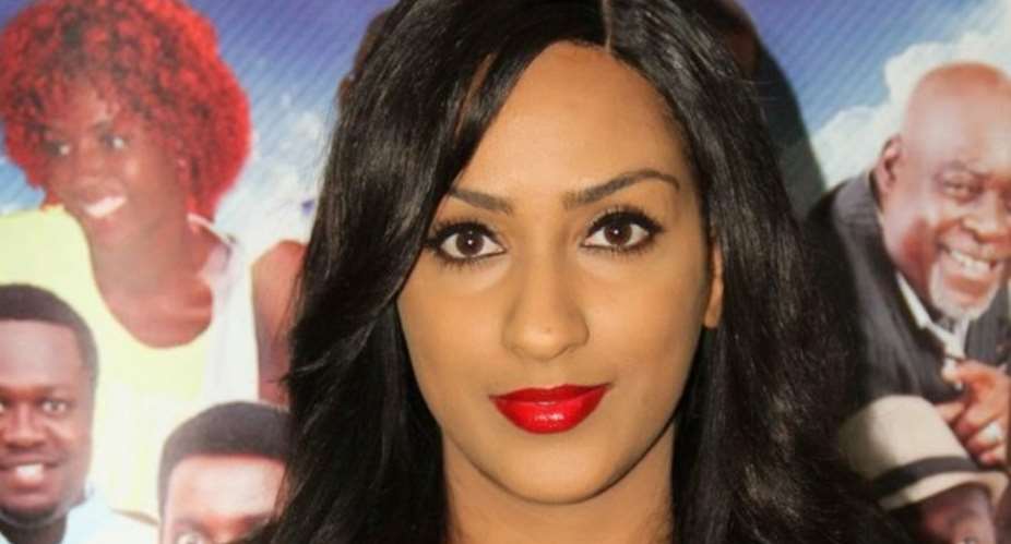 Juliet Ibrahim stuns at Maya Awards 2016